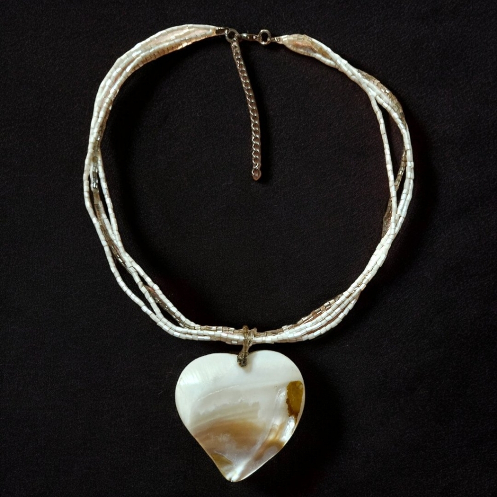 Heart Shell Multistrand Bead Necklace - Picture 3 of 8
